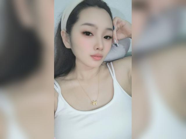 Why not cam2cam with JaneJoy: Outfits