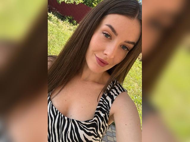 Adult chat with YourLittleSecre: Travel