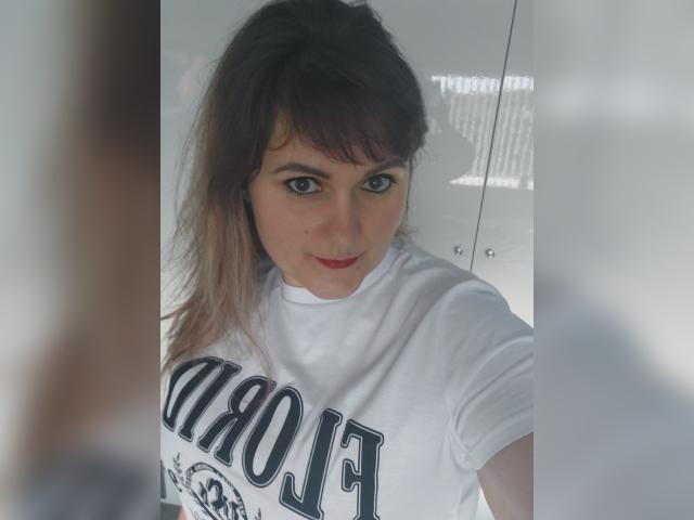 Adult chat with LoreLove: Travel