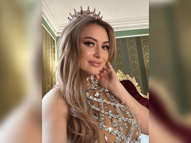 Why not cam2cam with GoldenFlirt: Travel