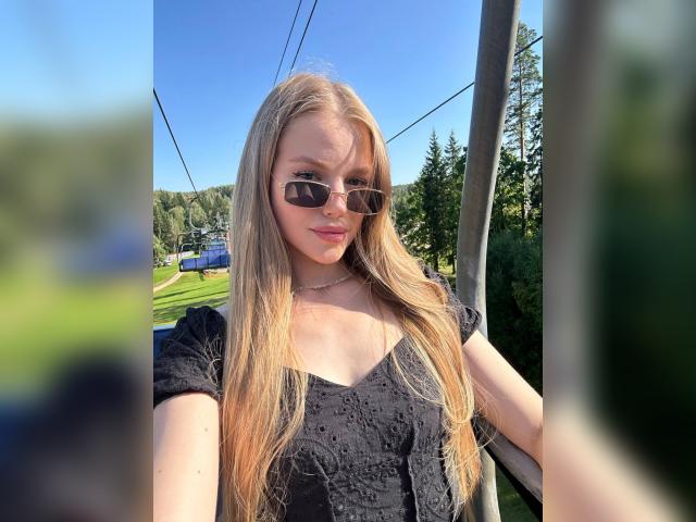 Welcome to cammodel profile for barbiegirl999: Exercise