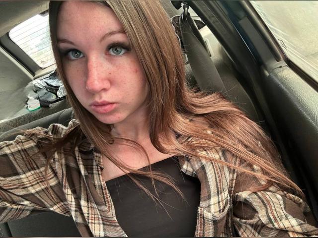 Why not cam2cam with AlisiaX