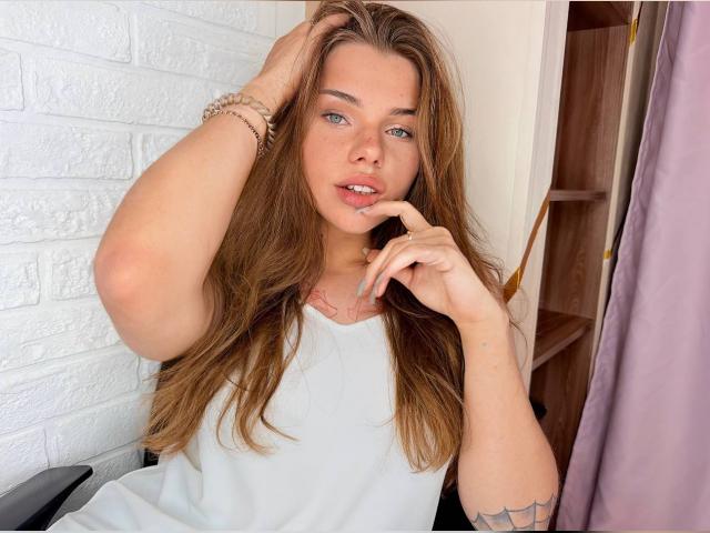 Why not cam2cam with Goldgirl: Nails