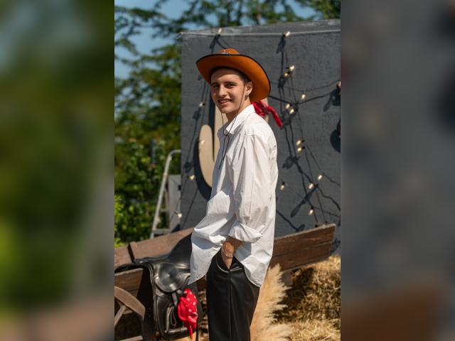 Adult chat with JeffreyC21: Masturbation