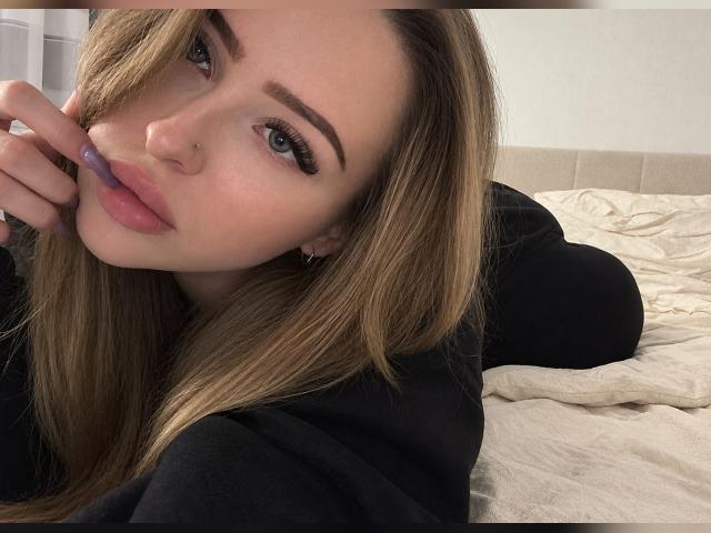 Adult chat with MysticDoll