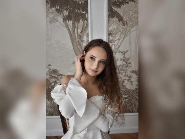 Why not cam2cam with MilenaSparkle