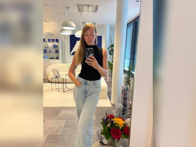 Welcome to cammodel profile for HelenaAmour
