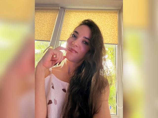 Welcome to cammodel profile for HoneyDew: Dancing