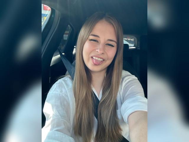 Why not cam2cam with HoneyBlonde: Glasses