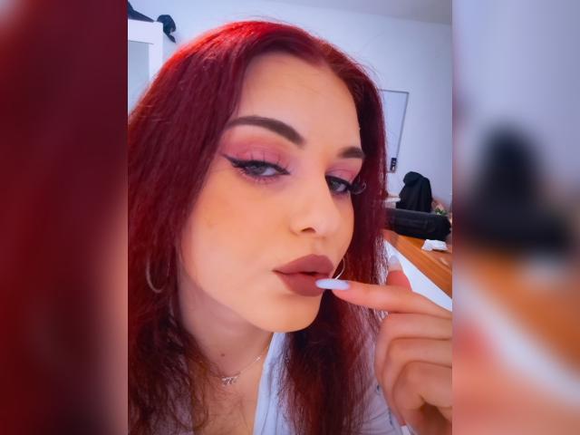 Why not cam2cam with RubyMerlotte: Nails