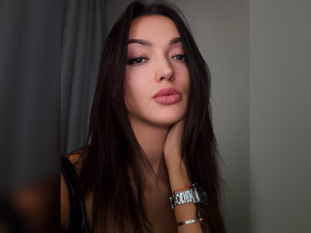 Welcome to cammodel profile for MisPoison: Exhibition
