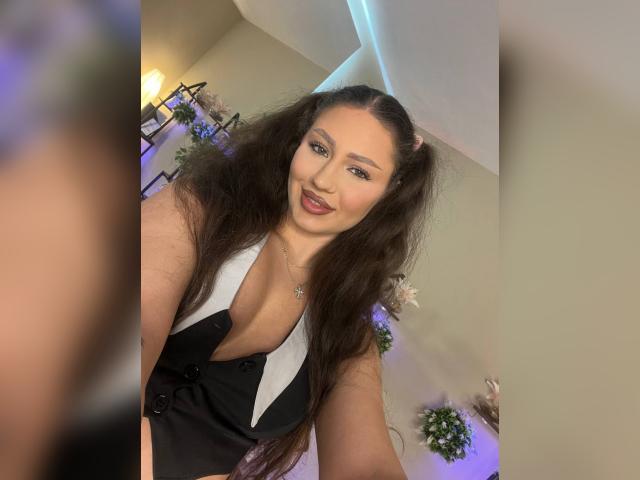 Why not cam2cam with AmberSolange: Lingerie & stockings