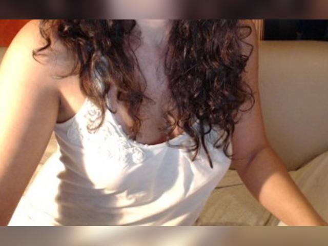 Visit ana20sexy profile