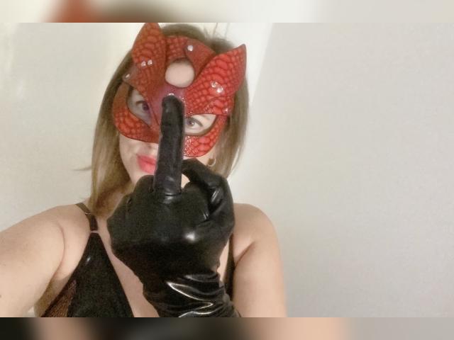 Visit GodQueenNatti29 profile