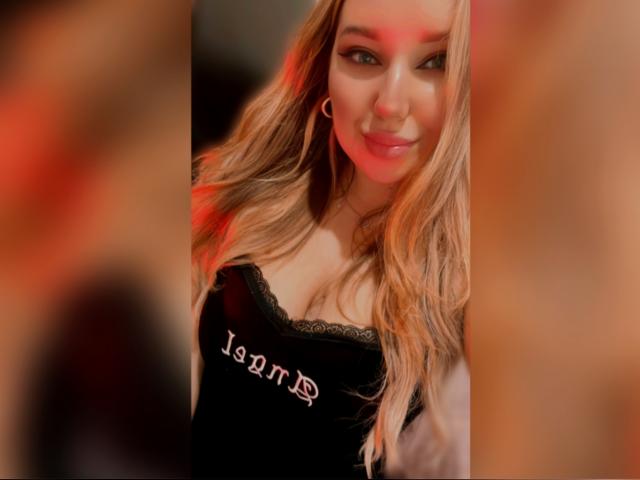 Visit XxxYourGoddessx profile