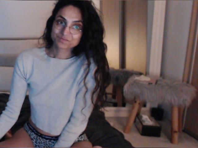 Visit LongSkinnyLegs profile