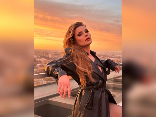 Visit MiyaParker profile