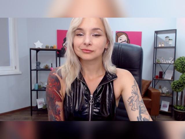 Visit mxlilfleur profile