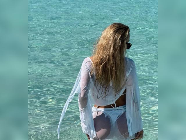 Visit GloriaSS profile