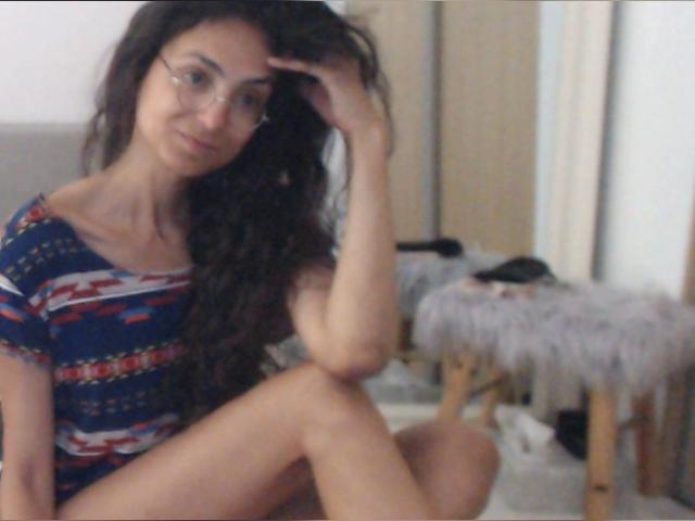 Visit LongSkinnyLegs profile