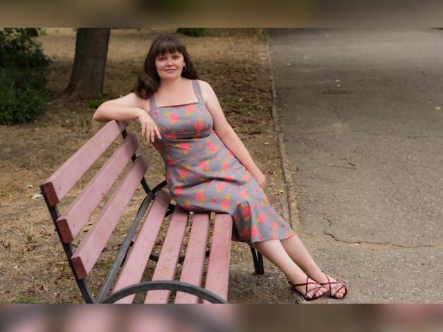 Visit QueenOFTheHeart profile