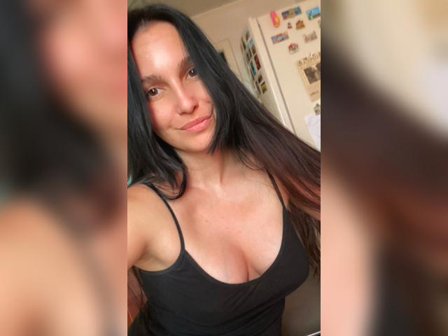 Visit CinnamonGirll profile