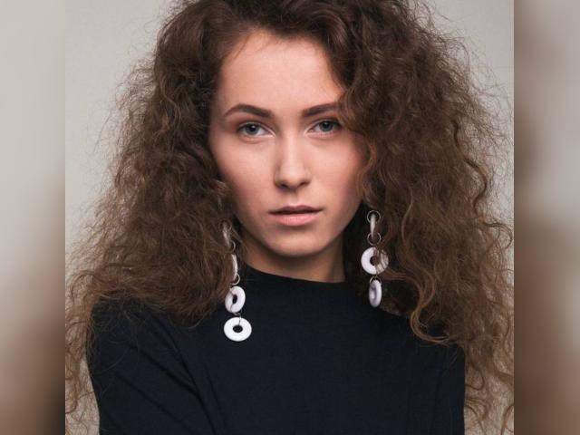 Visit EliElina profile