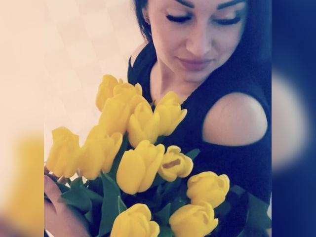 Visit DiamondMadam profile