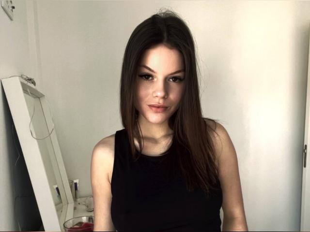Visit LunaGlossy profile