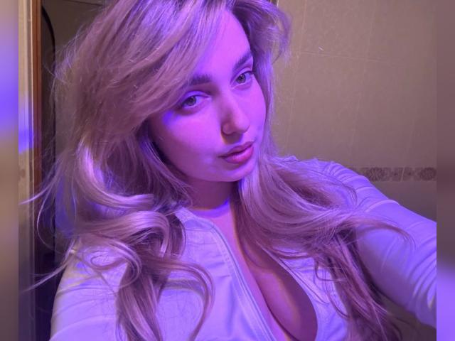 Visit A1nnie profile