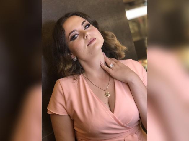 Visit LuxuryDiva profile