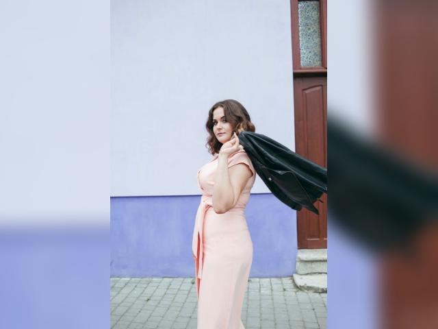 Visit LuxuryDiva profile