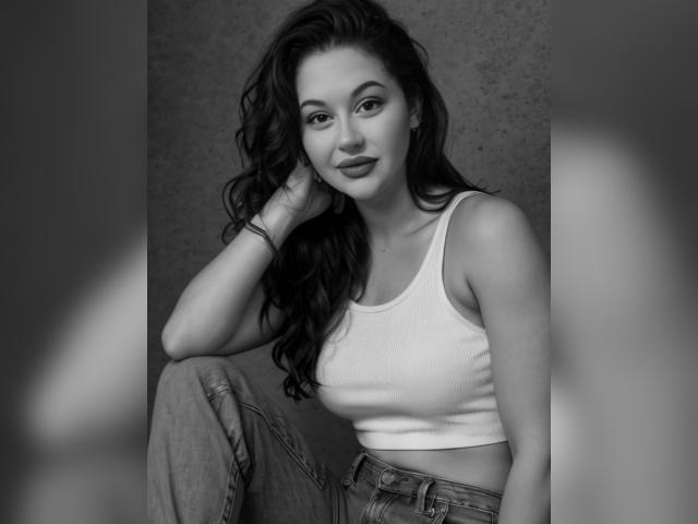 Visit 1CuteMaryy profile