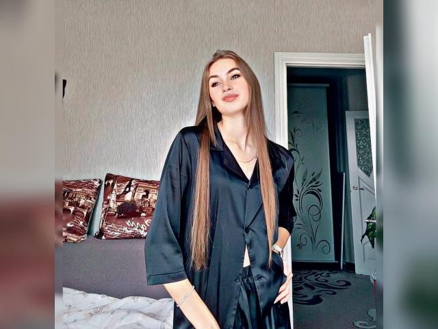 Visit CherryLips19 profile