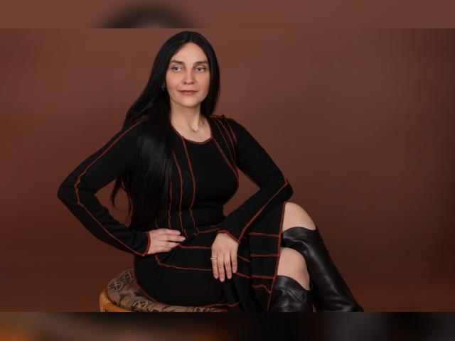 Visit Xrystal profile