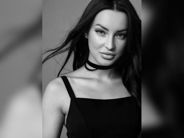 Visit MoonForYouu profile