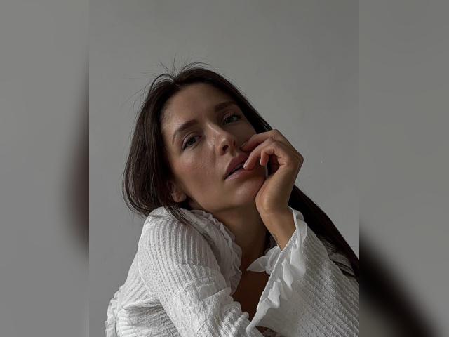 Visit LustNova profile