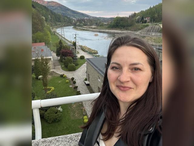 Visit VelvetCharm1 profile