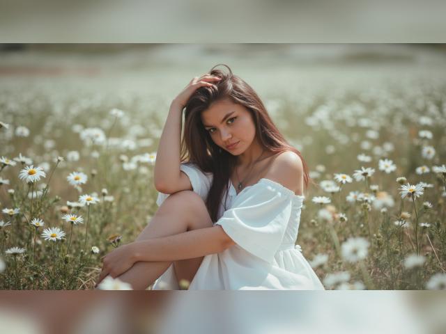 Visit EmilyEight profile