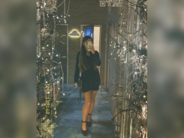 Visit HoneyMira profile