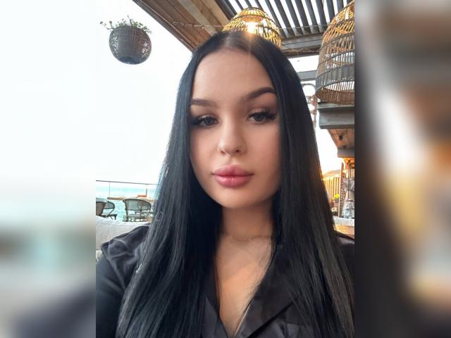 Visit SunnyLina profile