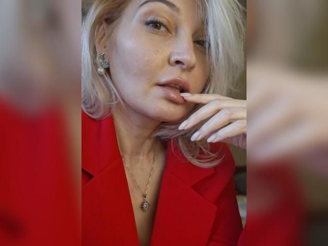 Visit TinaMilstar profile