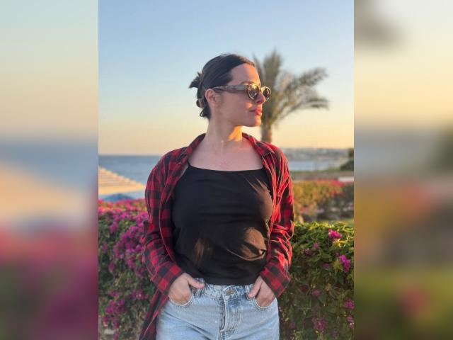 Visit SweetMeowGirl profile