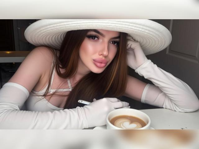 Visit AnnabelleWhite profile