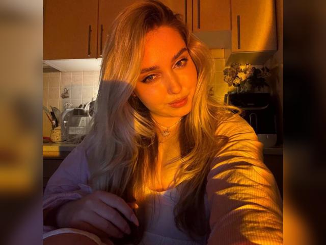 Visit A1nnie profile