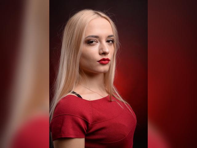 Visit lollyjull profile