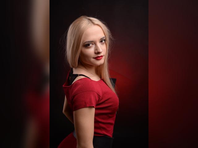 Visit lollyjull profile