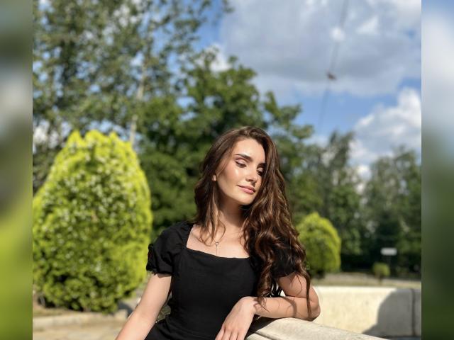 Visit Sweetgirl20255 profile