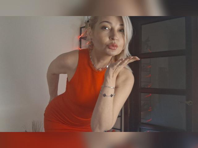 Visit TinaMilstar profile