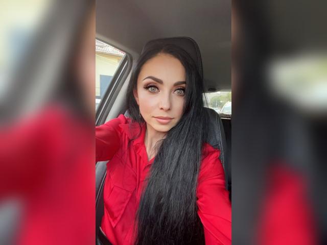 Visit Ve3ronica profile